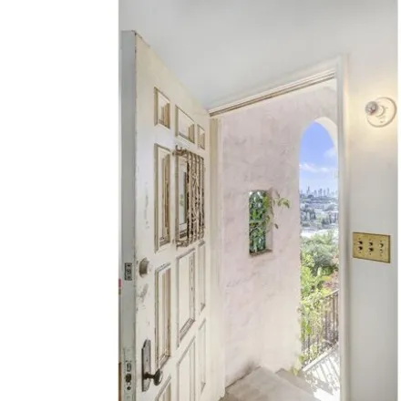 Image 5 - 1979 North Normandie Avenue, Los Angeles, CA 90027, USA - House for rent