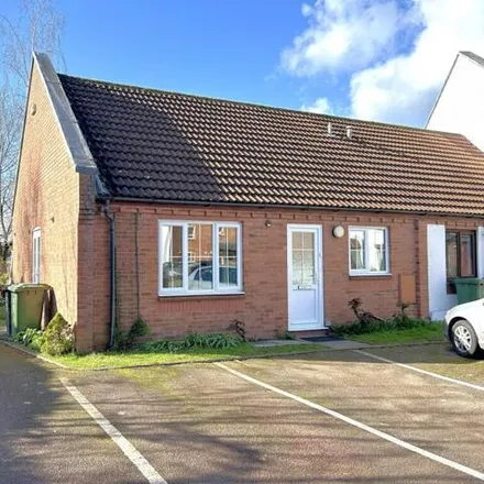 Buy this 2 bed house on Chave Court Close in Hereford, HR4 9QG