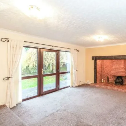Image 3 - Woodview Gardens, Mansfield, NG19 0JL, United Kingdom - House for rent