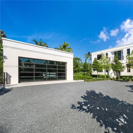 Image 2 - 6621 Allison Road, Atlantic Heights, Miami Beach, FL 33141, USA - House for sale