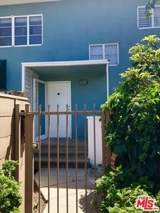 Rent this 2 bed condo on unnamed road in Los Angeles, CA 90016