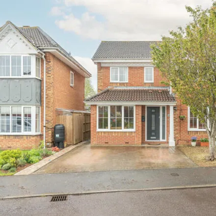 Buy this 4 bed house on 125 The Bluebells in Bradley Stoke, BS32 8BD