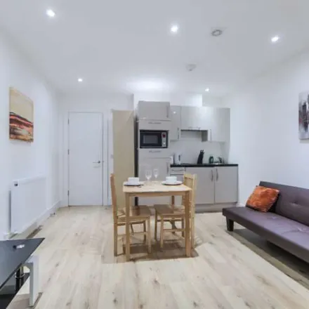 Image 4 - Argyle Way, South Bermondsey, London, SE16 3JG, United Kingdom - Apartment for rent