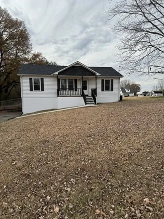 Buy this 3 bed house on 81 Bellewood Drive in Warren County, TN 37110