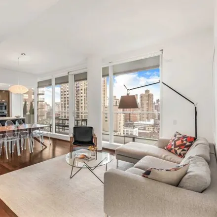 Buy this 3 bed condo on The Lucida in Lexington Avenue, New York