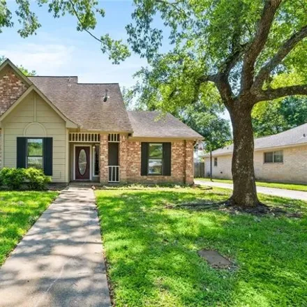Buy this 3 bed house on 560 Rozelle Avenue in Sugar Land, TX 77498
