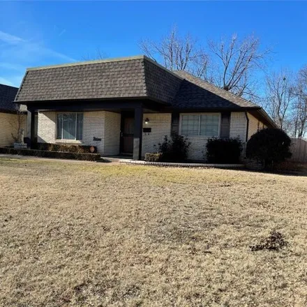 Image 1 - 3701 Rolling Ln, Midwest City, Oklahoma, 73110 - House for sale