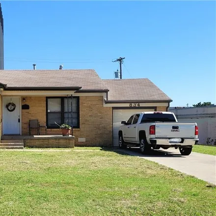 Buy this 2 bed house on 834 Southwest 52nd Street in Oklahoma City, OK 73109