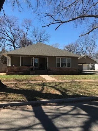 Buy this 3 bed house on 647 North Willow Street in Pauls Valley, OK 73075