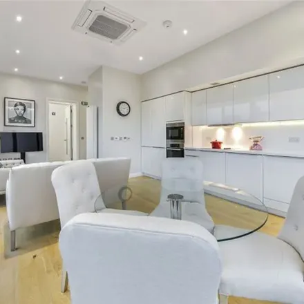 Image 3 - Whetstone Park, London, WC2A 3AB, United Kingdom - Apartment for rent