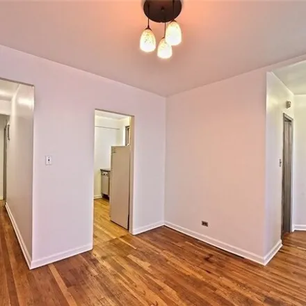 Image 6 - 25 Indian Road, New York, NY 10034, USA - Apartment for sale