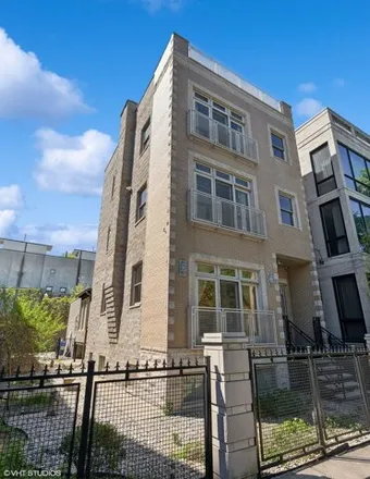 Image 1 - 2023 West Churchill Street, Chicago, IL 60647, USA - House for sale