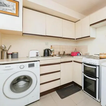 Image 4 - unnamed road, Bristol, BS4 4NT, United Kingdom - Apartment for sale