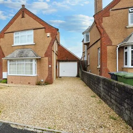 Buy this 3 bed house on Elm Grove in Colebrook Village, PL7 2BW