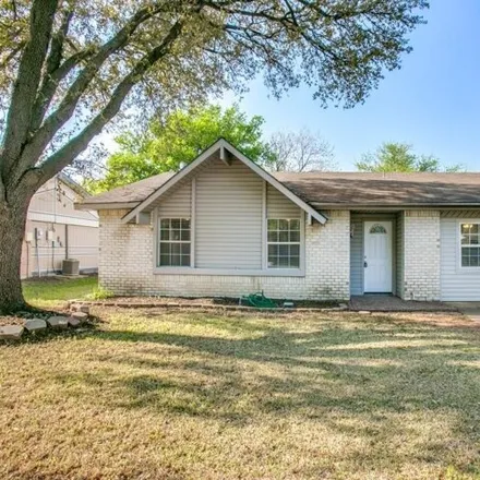 Rent this 3 bed house on 1086 Platt Drive in Plano, TX 75023