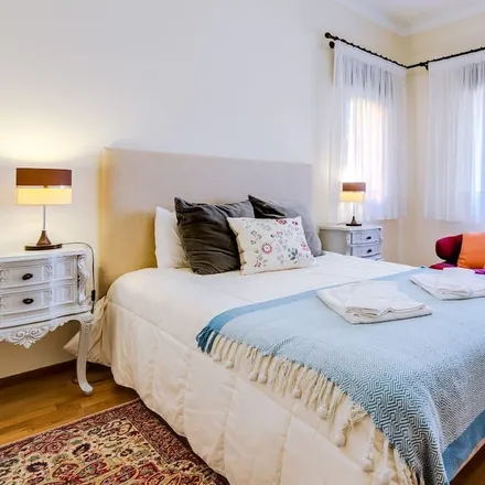 Rent this 5 bed house on 8125-515 Distrito de Évora