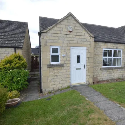 Rent this 2 bed duplex on Dale Grove in Leyburn, DL8 5JG