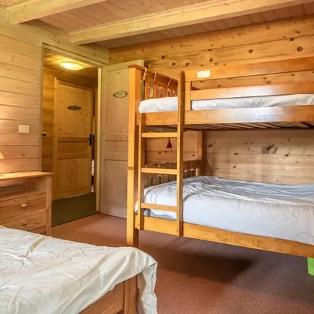 Rent this 5 bed house on Route des déviés in 73270 Villard-sur-Doron, France