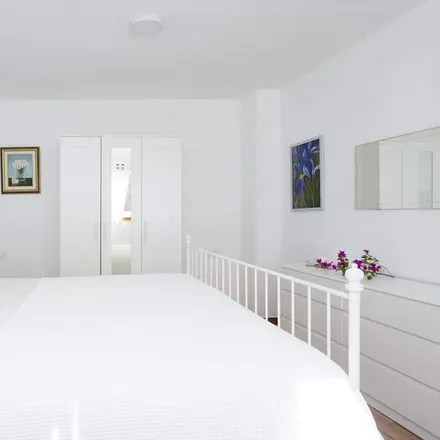 Rent this 3 bed house on Los Realejos in Santa Cruz de Tenerife, Spain