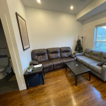 Rent this 3 bed apartment on 376 Windsor Steet