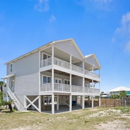 Image 1 - 104 West 8th Street, Gulf Shores, AL 36542, USA - Townhouse for sale