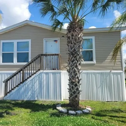Buy this studio apartment on Gull Drive in Manatee County, FL 34270
