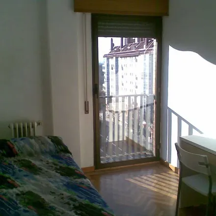 Image 3 - Paseo de las Acacias, 29, 28005 Madrid, Spain - Apartment for rent