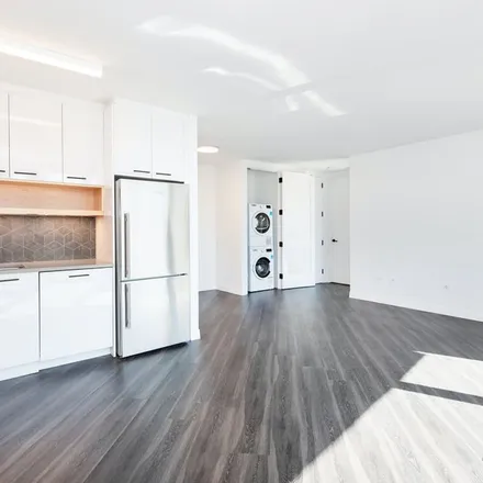 Rent this 2 bed apartment on East Houston Street in New York, NY 10002