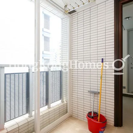 Image 8 - China, Hong Kong, Hong Kong Island, Southern District, Bel-air Avenue, Tower 2 - Apartment for rent
