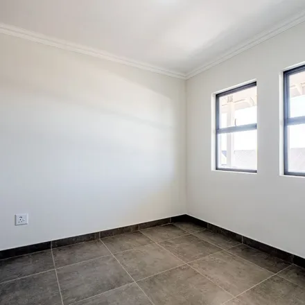 Image 9 - Otto Volek Road, New Germany, Pinetown, 3629, South Africa - Apartment for rent