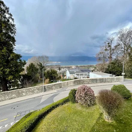 Rent this 6 bed apartment on Chemin des Terrasses 2 in 1405 Yverdon-les-Bains, Switzerland
