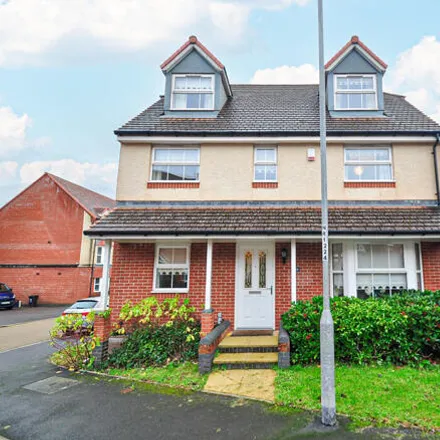 Buy this 5 bed townhouse on Ash Tree View in Newport, NP20 5EU