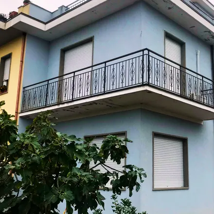 Rent this 3 bed house on Fontanella in Via del Sole, 55049 Viareggio LU