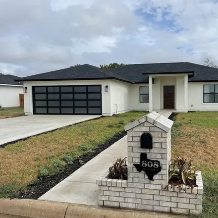 Buy this 3 bed house on 802 34th Street in Hondo, TX 78861