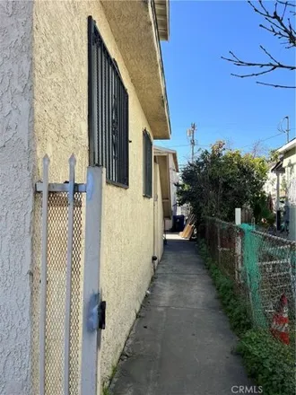 Image 5 - 884 East 27th Street, Los Angeles, CA 90011, USA - House for sale