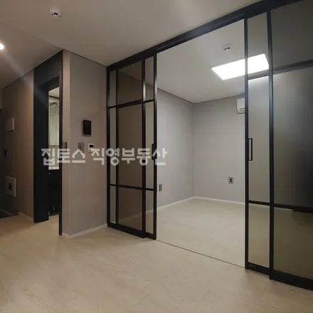 Image 3 - 서울특별시 서초구 방배동 895-6 - Apartment for rent