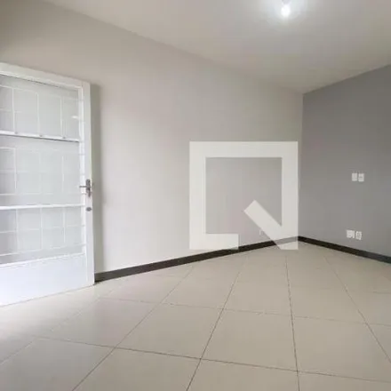 Rent this 2 bed house on Avenida Francisco Gabriel da Souza Lóbo in Piratininga, Niterói - RJ