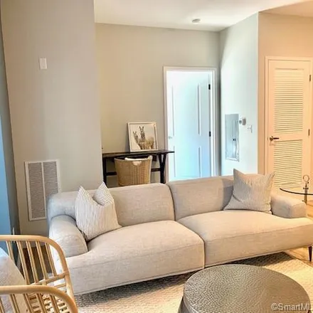Image 1 - 609 Shippan Avenue, Stamford, CT 06902, USA - Apartment for rent