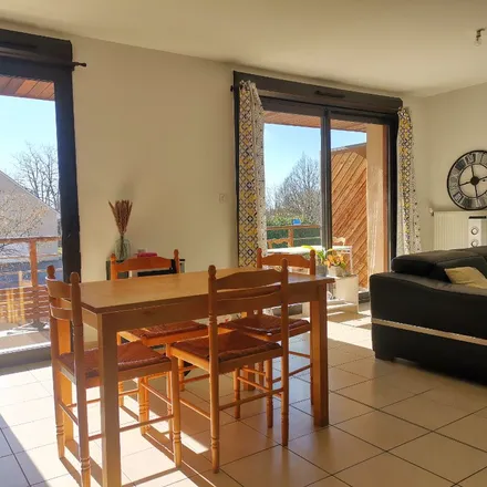 Rent this 3 bed apartment on 5 Place de la Paix in 12740 Sébazac-Concourès, France