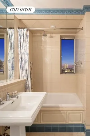 Image 7 - 455 East 51st Street, New York, NY 10022, USA - Apartment for sale