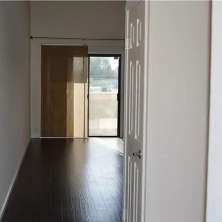 Rent this 1 bed condo on Alley 89223 in Los Angeles, CA 91423