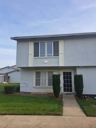 Buy this 3 bed townhouse on 99 Omaha Court in Sacramento, CA 95823