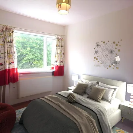 Rent this 3 bed apartment on Moreland Court in Finchley Road, Childs Hill