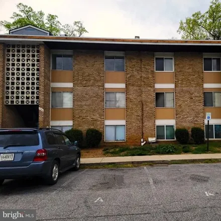 Buy this 2 bed condo on Wilson Bridge Drive in Oxon Hill, MD 20745