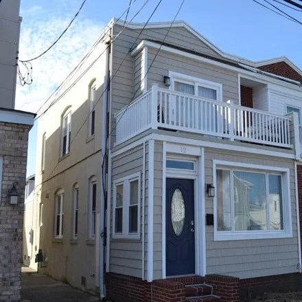 Rent this 3 bed house on 44 South Franklin Avenue in Margate City, Atlantic County