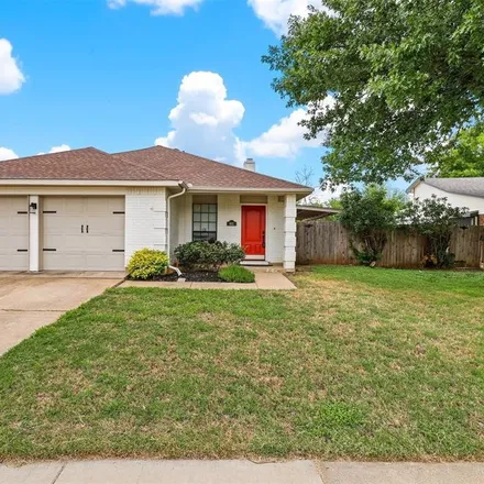 Buy this 4 bed house on 601 Valley Spring Drive in Arlington, TX 76018