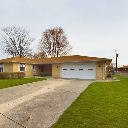 Image 2 - 1098 Alpine Drive, Meadowbrook, Anderson, IN 46013, USA - House for sale