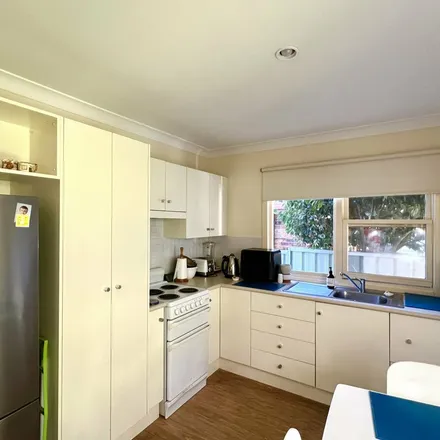 Image 4 - 37 Tudor Street, Belmont NSW 2280, Australia - Apartment for rent