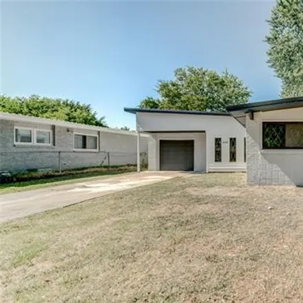 Buy this 4 bed house on 7841 East Marshall Place in Tulsa, OK 74115