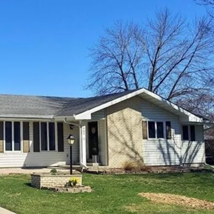 Buy this 3 bed house on 391 Cherry Lane in Kirksville, MO 63501